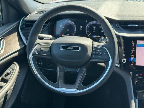 New 2026 Jeep Grand Cherokee Altitude AWD/4WD image 6