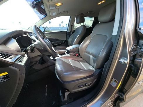 Used 2017 Hyundai Santa Fe Sport FWD image 13