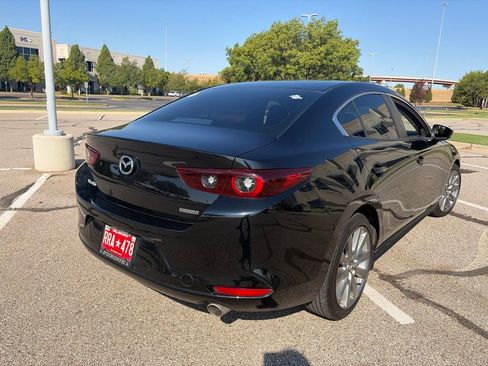 Used 2022 MAZDA MAZDA3 s FWD image 6