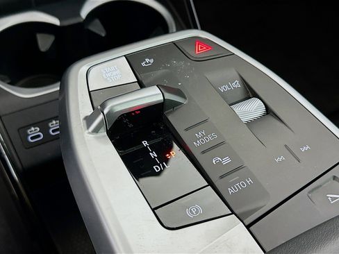 Used 2025 BMW X2 xDrive28i image 24