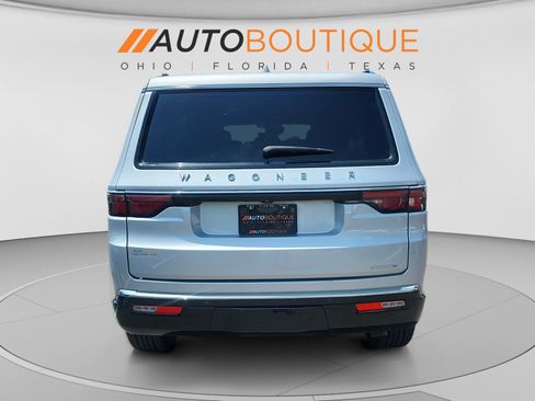 Used 2022 Jeep Wagoneer Series II RWD image 4