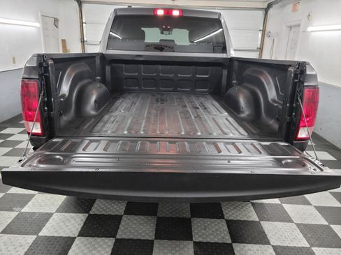 Used 2018 RAM 1500 Express w/ Express Value Package AWD/4WD image 25
