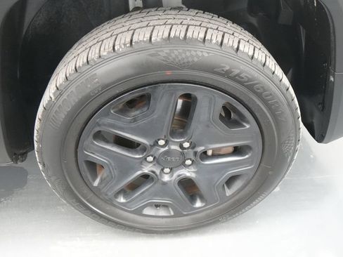 Used 2021 Jeep Renegade Sport AWD/4WD image 11