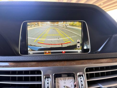 Used 2016 Mercedes-Benz E 350 Sedan image 19
