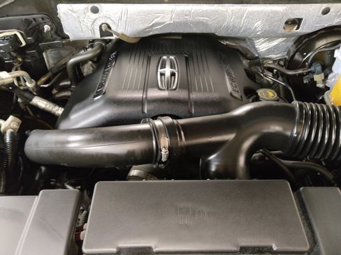 Used 2016 Lincoln Navigator Select image 30