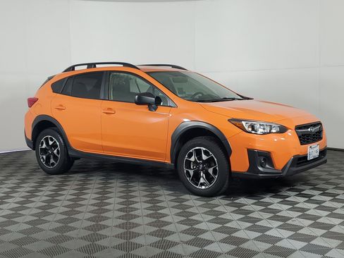 Used 2019 Subaru Crosstrek 2.0i image 2