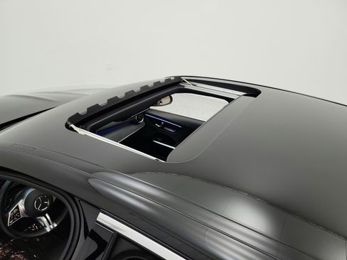 Certified 2023 Mercedes-Benz C 300 Sedan image 11