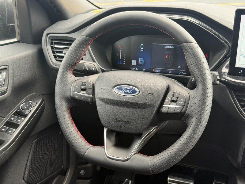 Used 2023 Ford Escape ST-Line w/ Tech Pack #1 AWD/4WD image 18