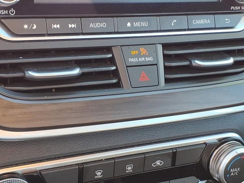 Used 2024 Nissan Altima 2.5 SV image 23