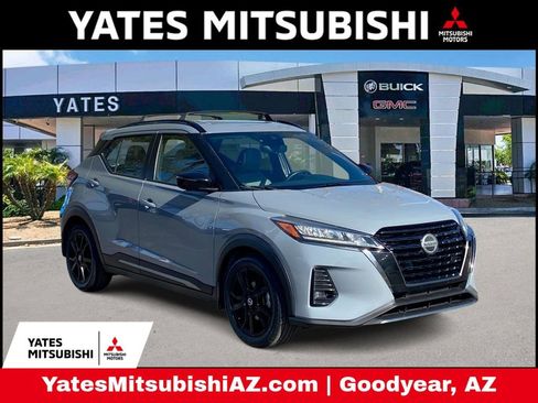 Used 2021 Nissan Kicks SR w/ SR Premium Package image 1