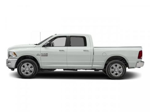 Used 2017 RAM 2500 SLT w/ Luxury Group image 6