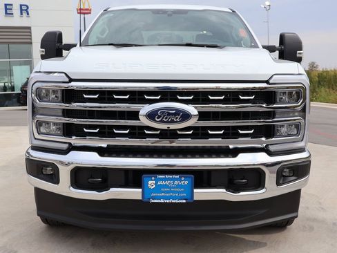 New 2026 Ford F250 XLT w/ XLT Premium Package image 7