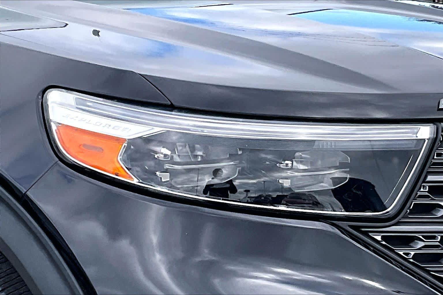 Used 2023 Ford Explorer XLT w/ Equipment Group 202A RWD image 24