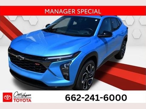Used 2025 Chevrolet Trax RS w/ Driver Confidence Package FWD image 1