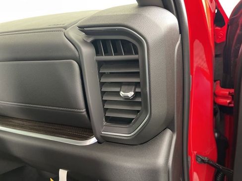 New 2026 Chevrolet Silverado 1500 LT image 18