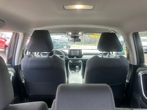 Used 2022 Toyota RAV4 LE image 13