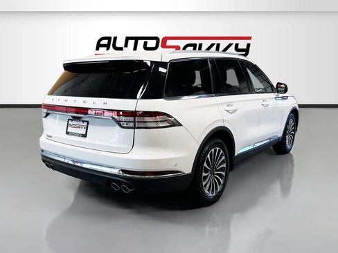 Used 2024 Lincoln Aviator Reserve AWD/4WD image 7
