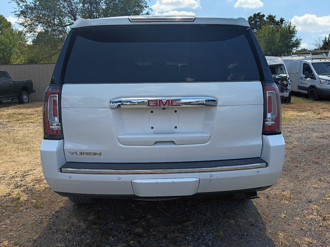 Used 2017 GMC Yukon Denali AWD/4WD image 6