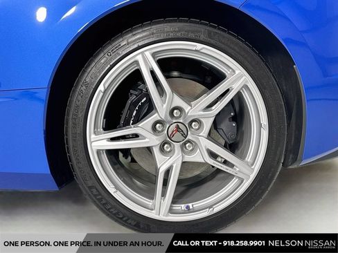 Used 2020 Chevrolet Corvette Stingray Coupe w/ 1LT RWD image 27