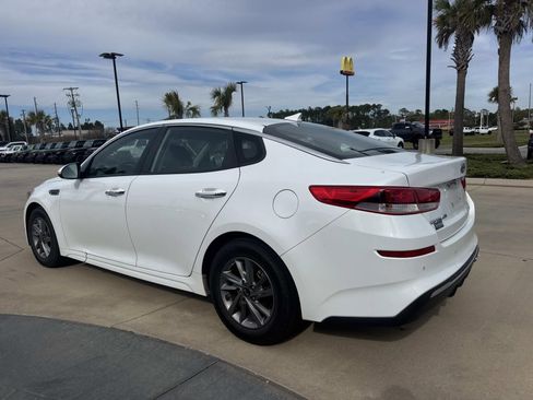 Used 2020 Kia Optima LX image 5