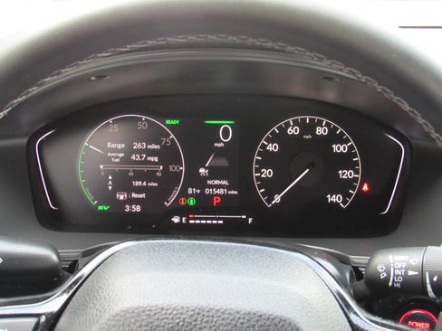 Used 2025 Honda Civic Sport image 16