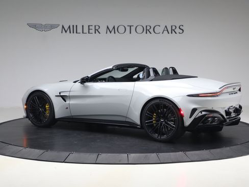 New 2026 Aston Martin V8 Vantage S RWD image 4