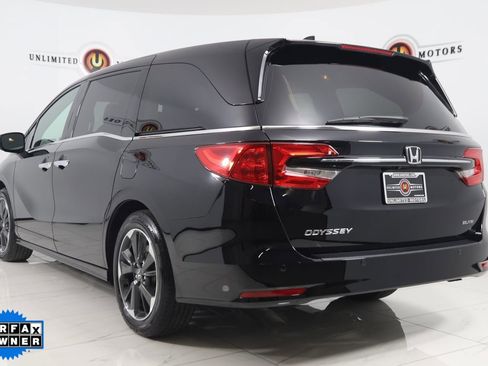 Used 2023 Honda Odyssey Elite image 4