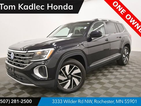 Used 2025 Volkswagen Atlas SEL image 1