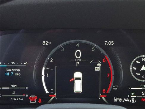 Used 2024 Lexus GX 550 AWD/4WD image 4