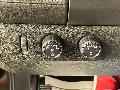 Used 2017 GMC Canyon SLE image 15