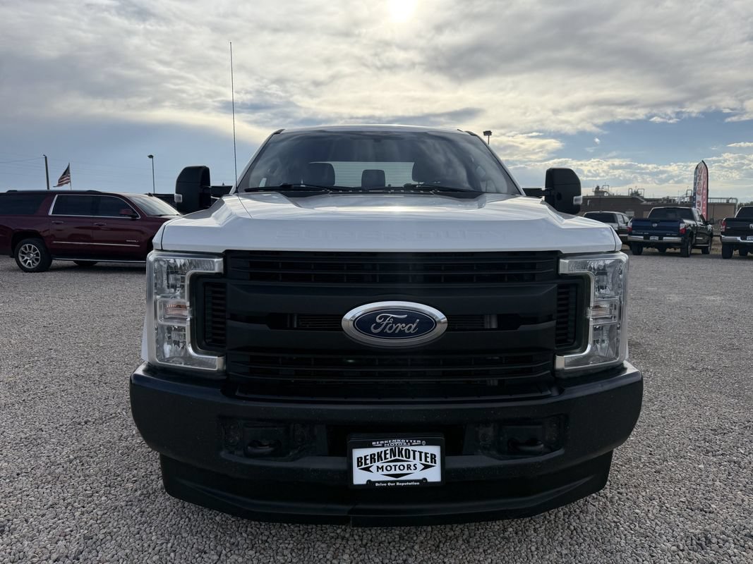 Used 2019 Ford F250 XL w/ Power Equipment Group AWD/4WD image 3
