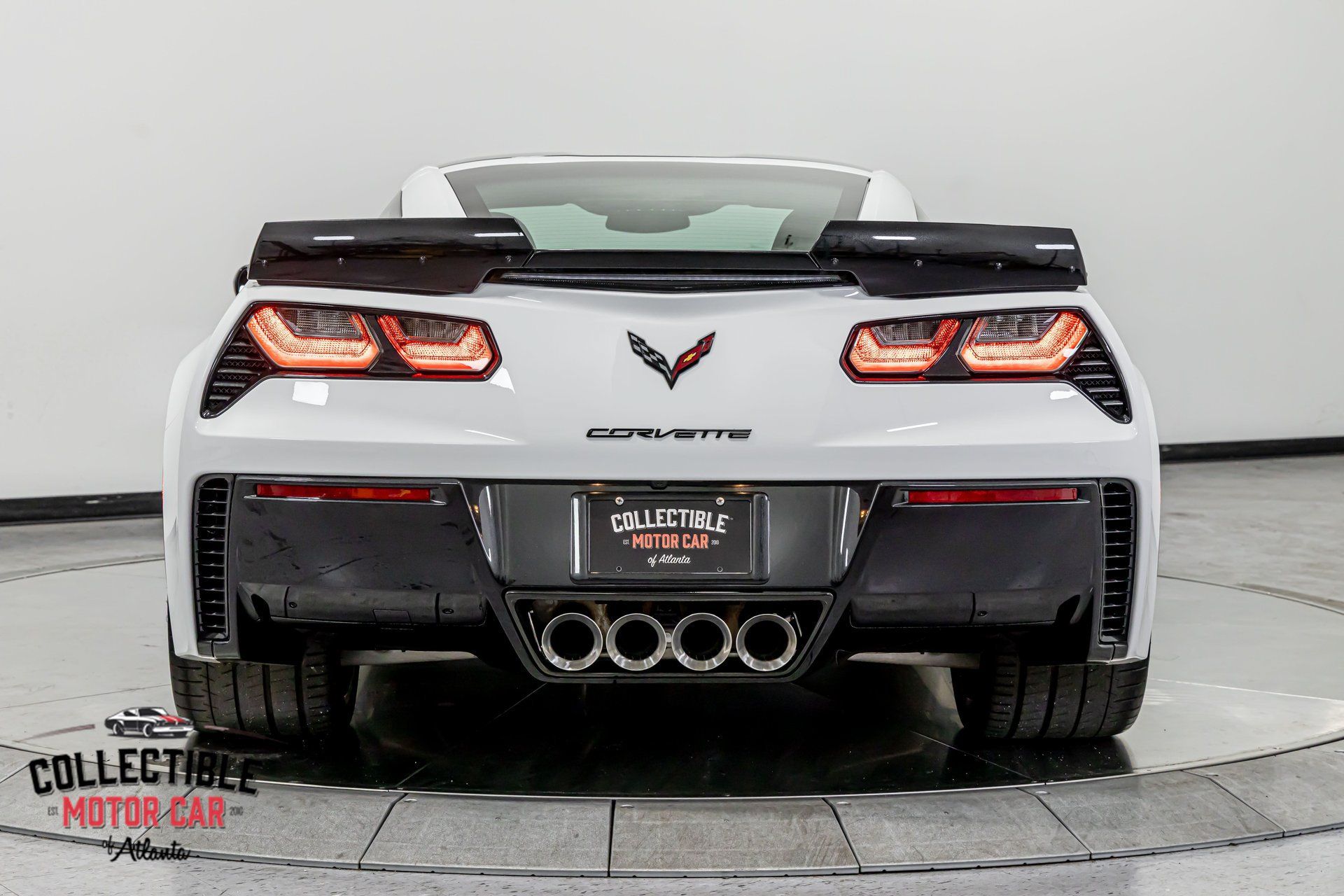 Used 2015 Chevrolet Corvette Z06 w/ 3LZ Preferred Equipment Group RWD image 35