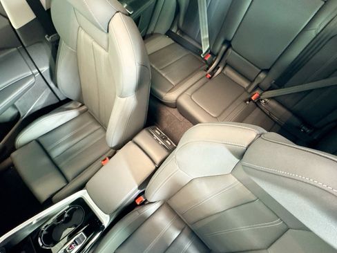 New 2025 Audi Q5 Premium Plus image 18