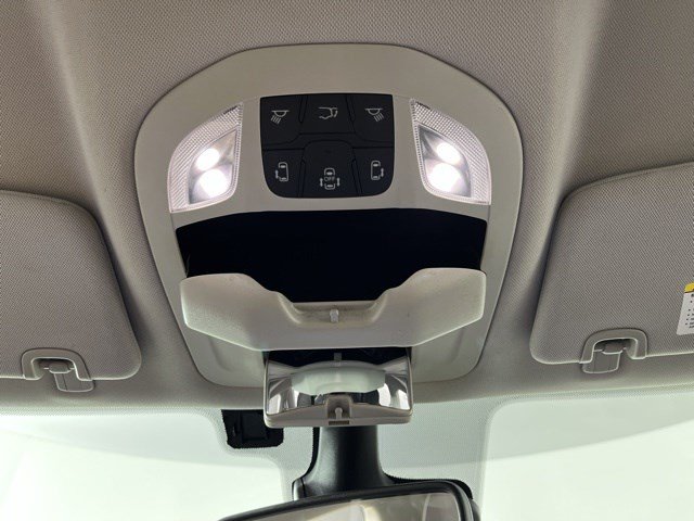 Used 2023 Chrysler Voyager LX FWD image 30