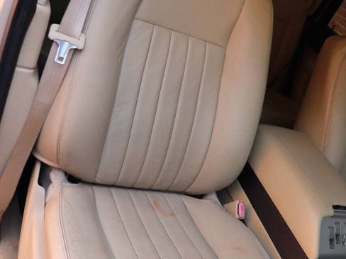 Used 2006 Lincoln Navigator Luxury RWD image 31