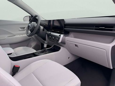 Used 2026 Hyundai Kona SE image 15