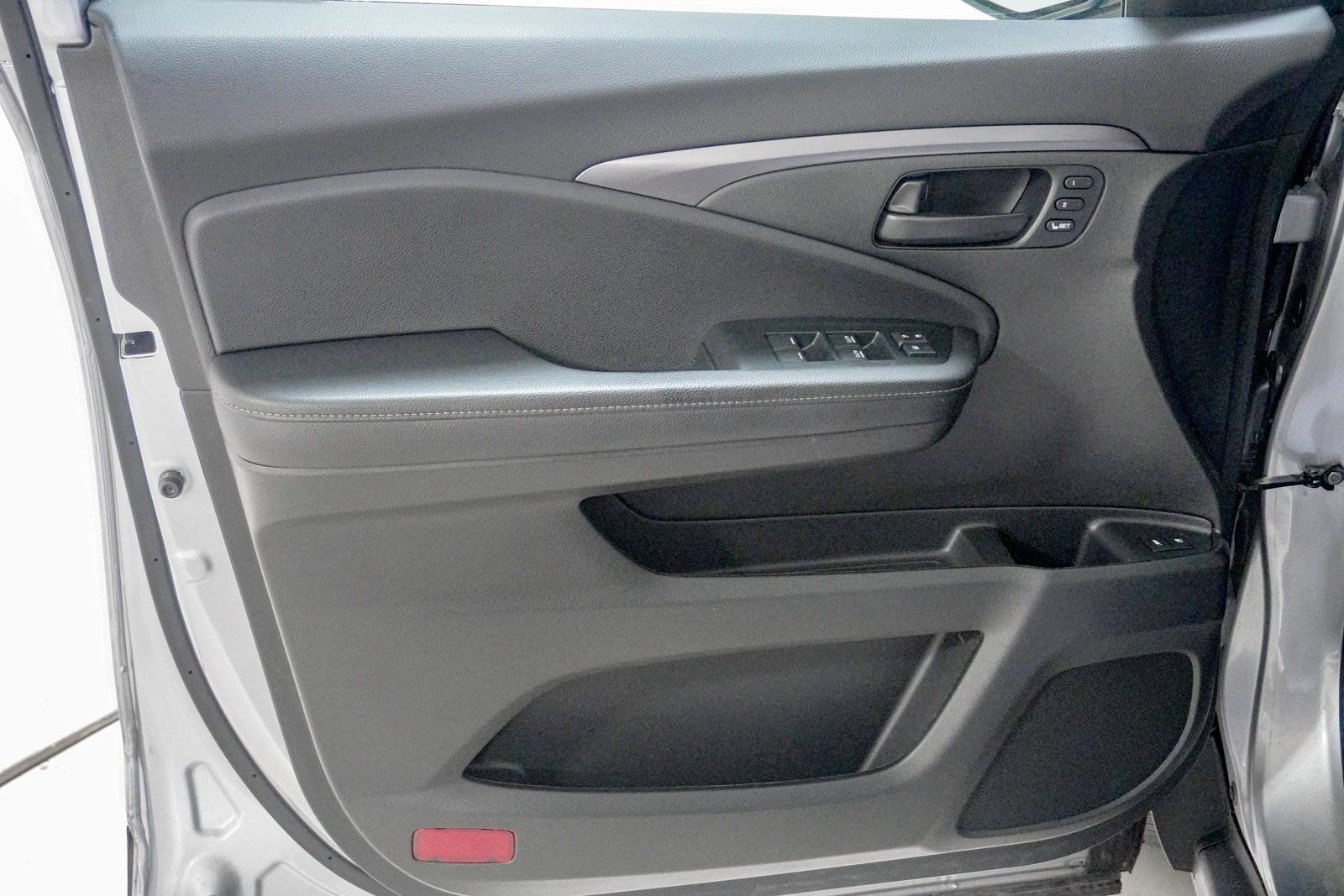 Used 2023 Honda Passport EX-L image 18