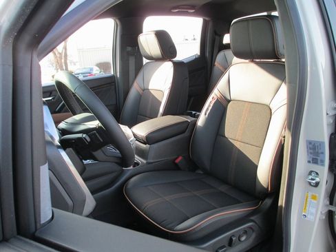 New 2026 GMC Canyon AT4 image 10