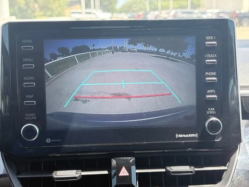 Used 2021 Toyota Corolla LE FWD image 10