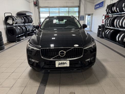 Used 2023 Volvo XC60 B5 Core w/ Climate Package AWD/4WD image 32