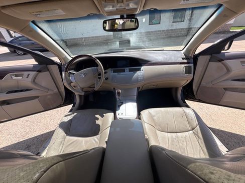 Used 2010 Toyota Avalon Limited FWD image 13