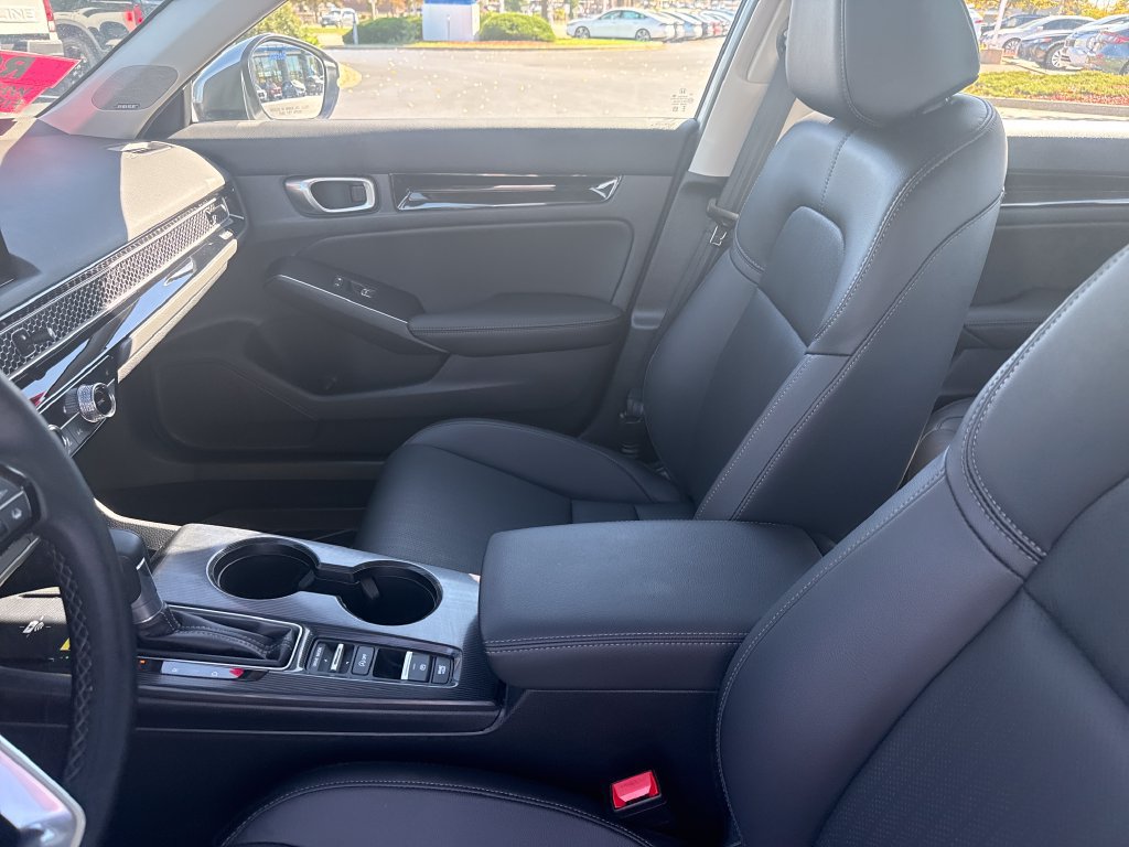 Used 2024 Honda Civic Touring image 13