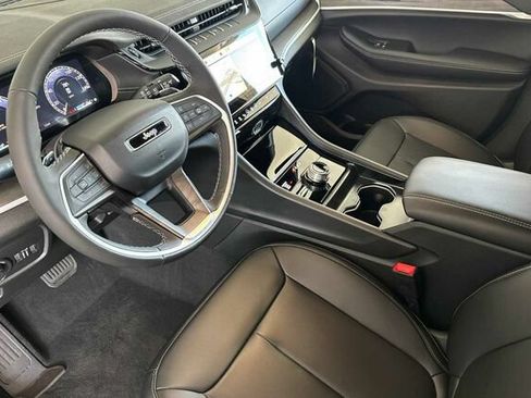 New 2026 Jeep Grand Cherokee Limited w/ Limited Altitude Package AWD/4WD image 7