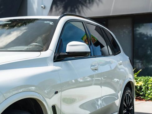 Used 2022 BMW X5 M50i w/ Executive Package AWD/4WD image 5