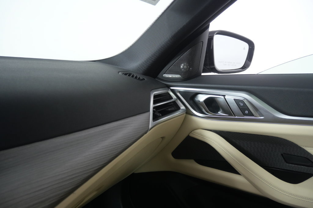 Certified 2025 BMW i4 eDrive40 w/ Premium Package RWD image 28