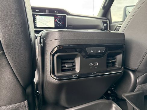Used 2025 GMC Sierra 2500 AT4 w/ Technology Package AWD/4WD image 48