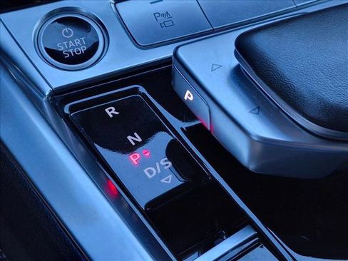 Certified 2024 Audi Q8 e-tron Premium Plus AWD/4WD image 11