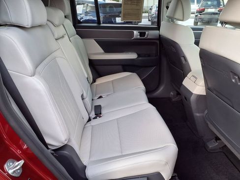 Used 2024 Hyundai Santa Fe SEL FWD image 16