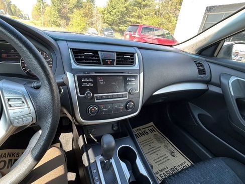 Used 2016 Nissan Altima 2.5 S w/ Power Driver Seat Package FWD image 19