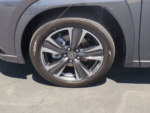 New 2026 Lexus UX 300h FWD image 9